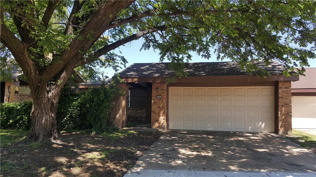 2107 Oakwood Lane - Photo 1