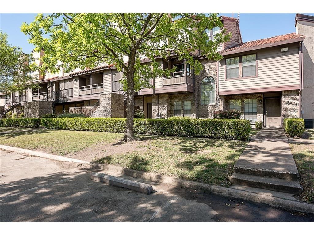 5757 University Boulevard - Photo 1