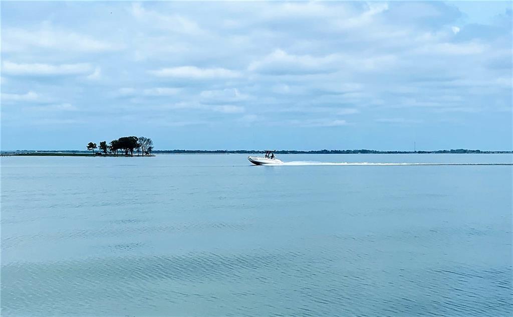 559 Lakeview Landing - Photo 1