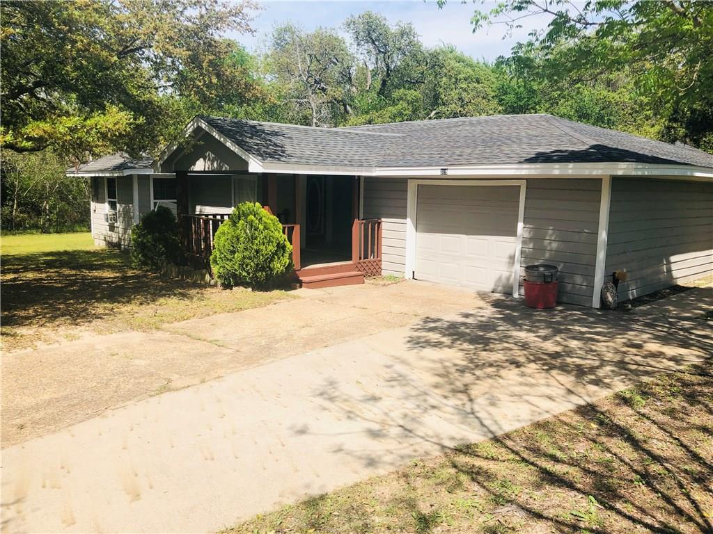 319 Mcarthur Street - Photo 1