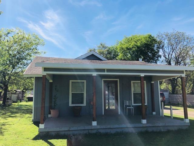 860 House Street - Photo 1