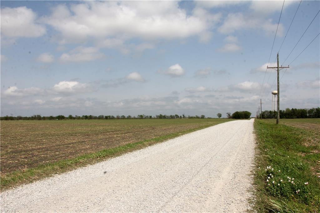 22 County Rd 1143 - Photo 1
