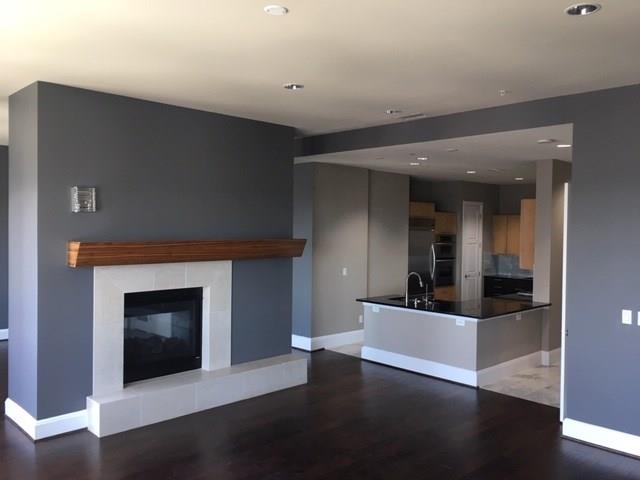350 Ervay Street - Photo 1