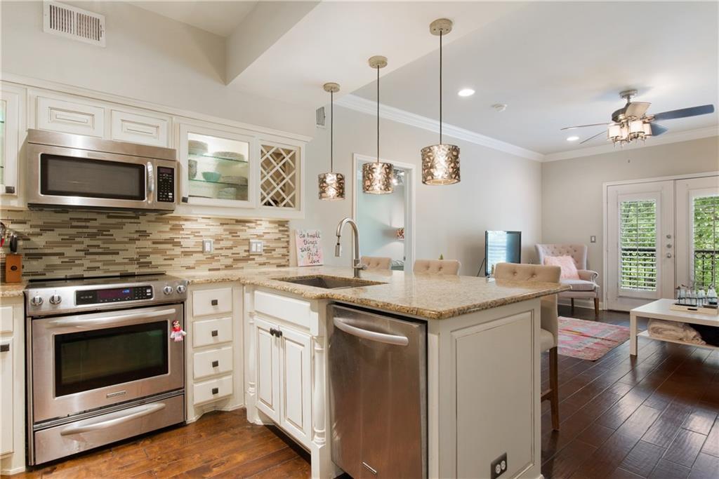 3102 Kings Road - Photo 1