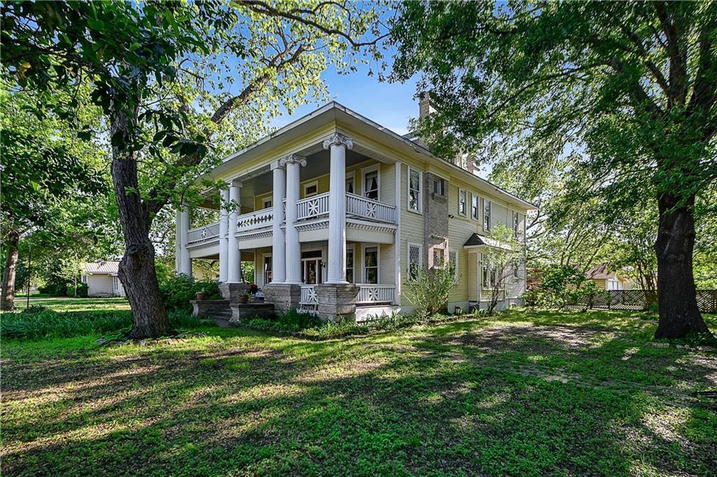 302 Colket Street - Photo 1