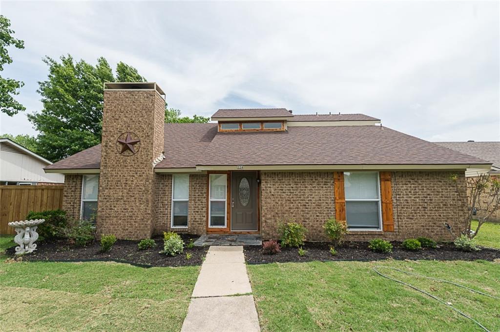 224 Glenwood Drive - Photo 1