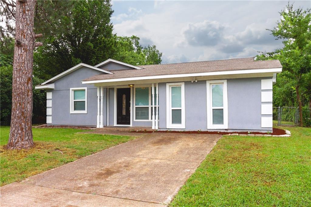210 Sunflower Drive - Photo 1