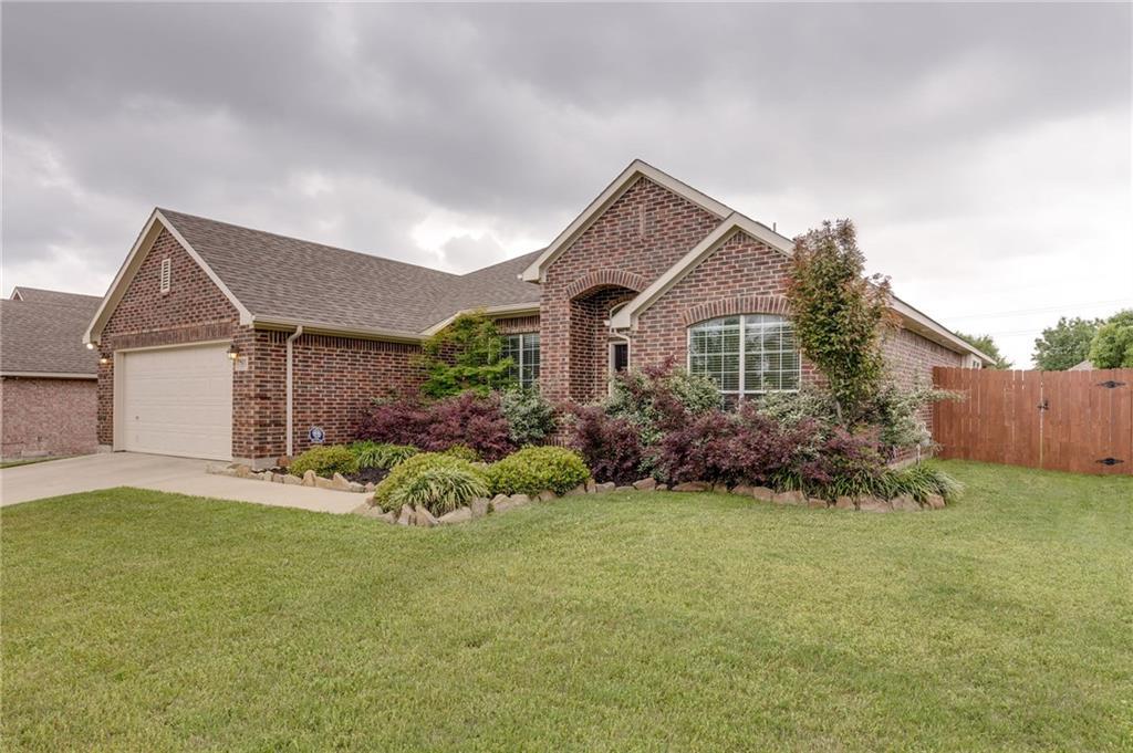 753 Catalpa Road - Photo 1