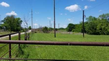 417 County Road 4200 - Photo 1