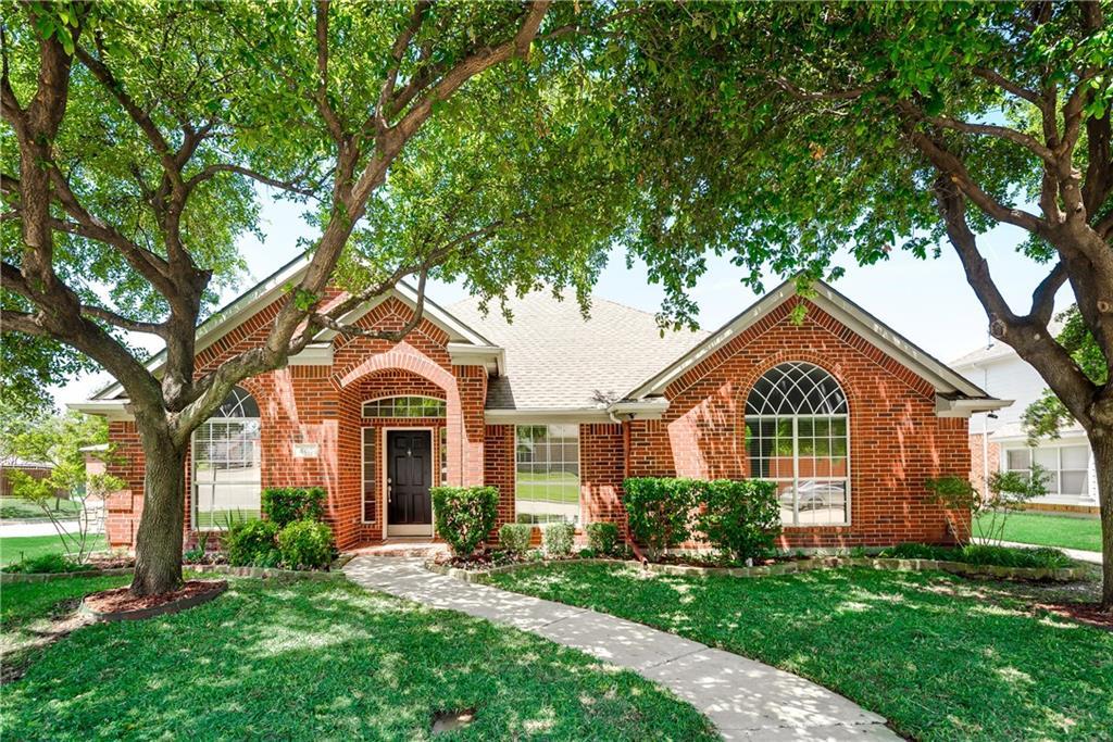401 Ridge Point Drive - Photo 1