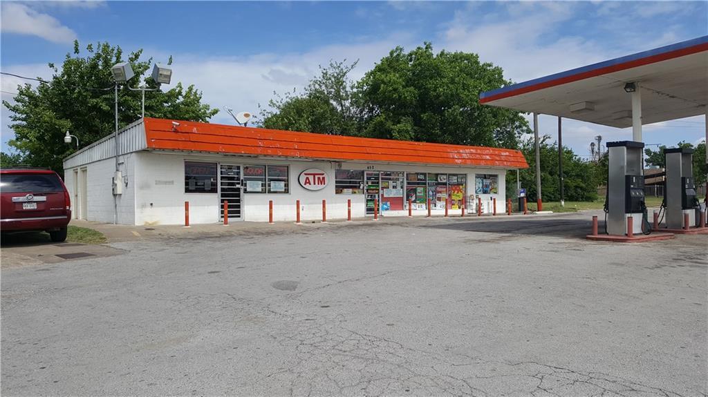 402 Virginia Street - Photo 1