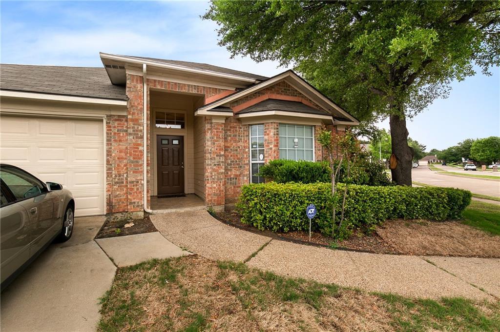 1015 Carlisle Drive - Photo 1