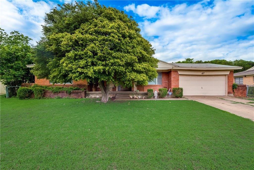 617 Prescott Drive - Photo 1