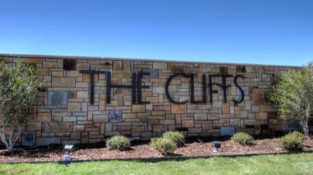 0000 Cliffs Drive - Photo 1