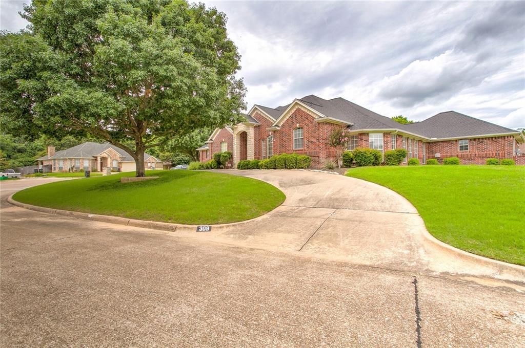 309 Leeward Circle - Photo 1