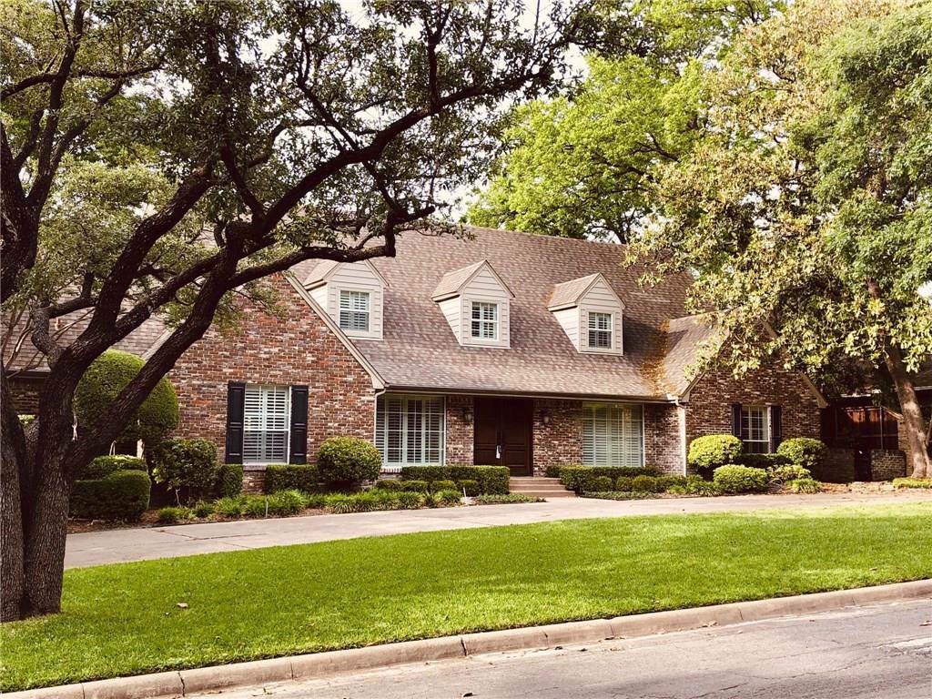 7509 Maplecrest Drive - Photo 1