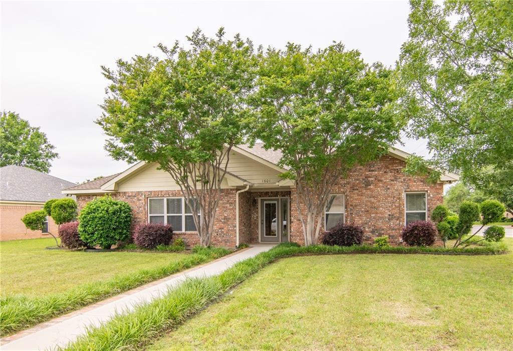 1601 Southgate Drive - Photo 1