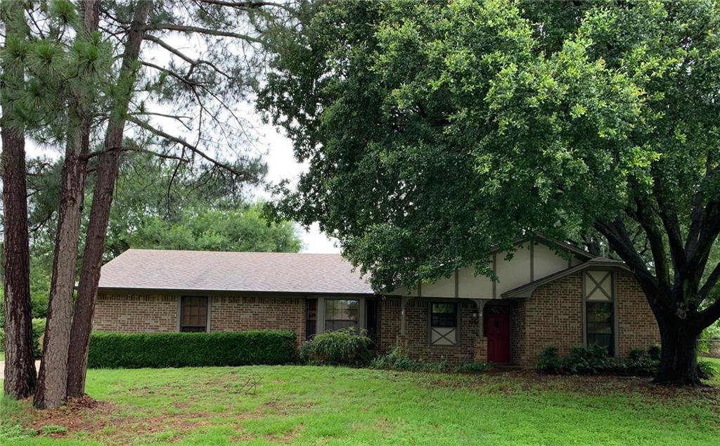 111 Oak Ridge Drive - Photo 1