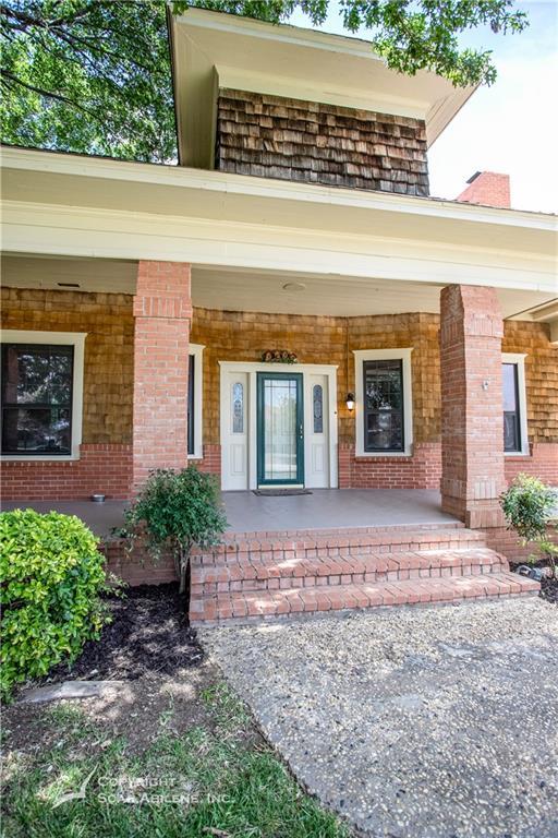 206 Oak - Photo 1
