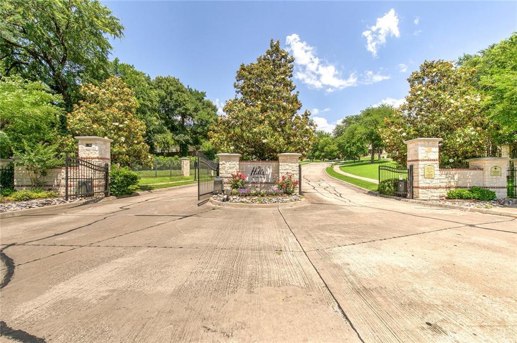 1332 Overlook Circle - Photo 1