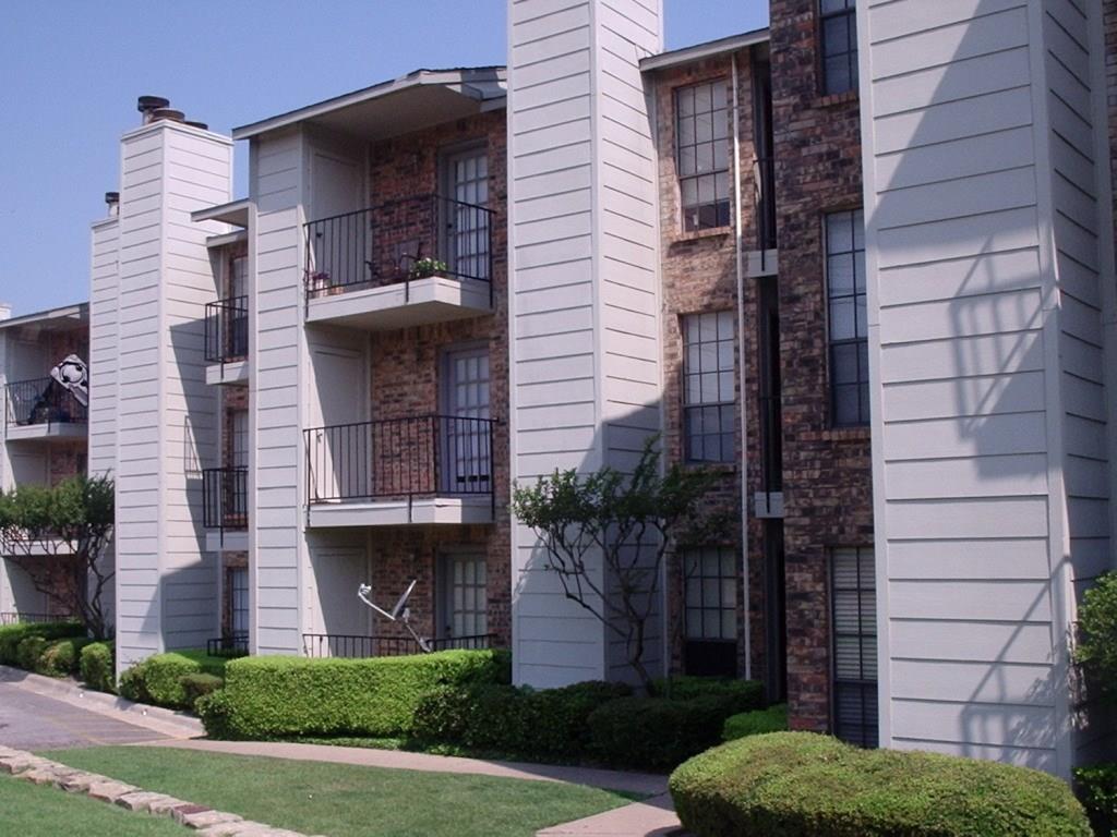 7621 Mccallum Boulevard - Photo 1