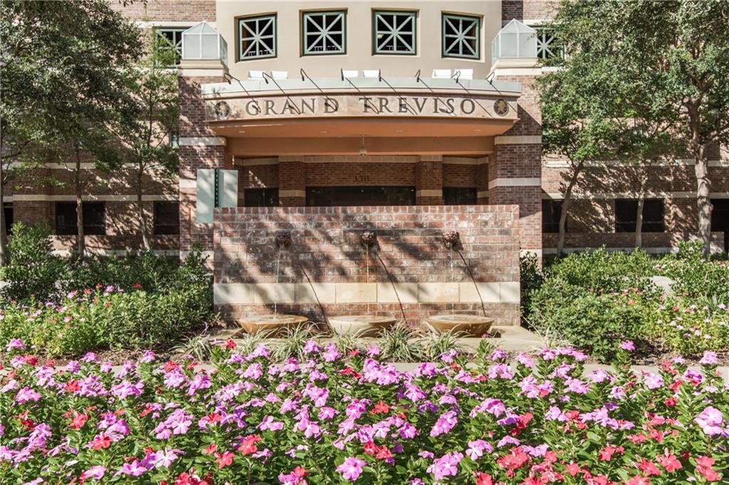 330 Las Colinas Boulevard - Photo 1