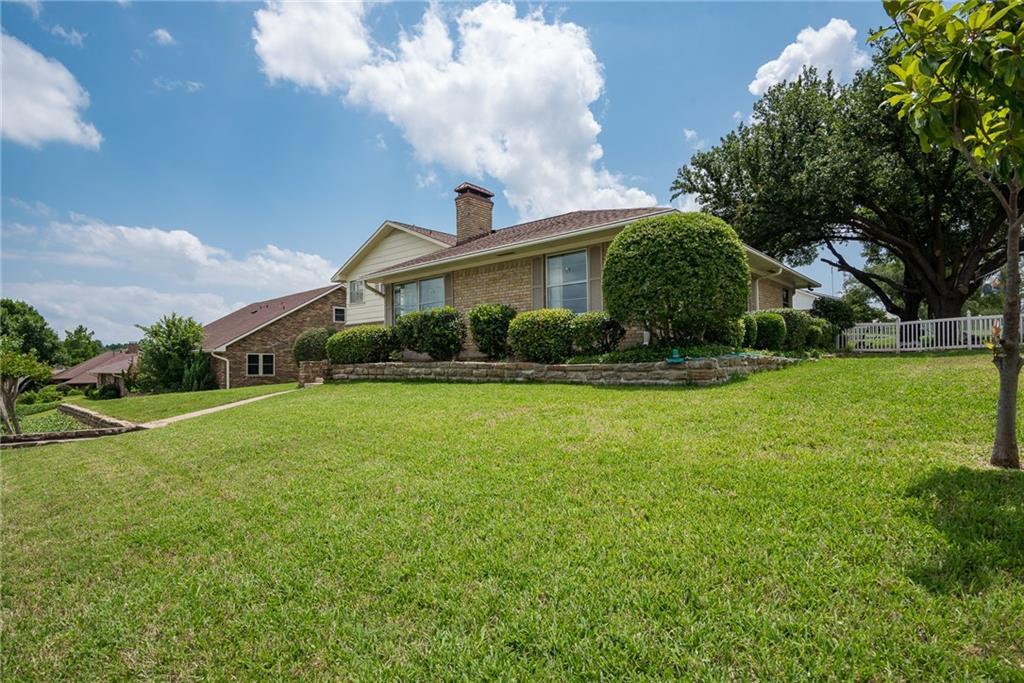 3001 Apple Valley Drive - Photo 1