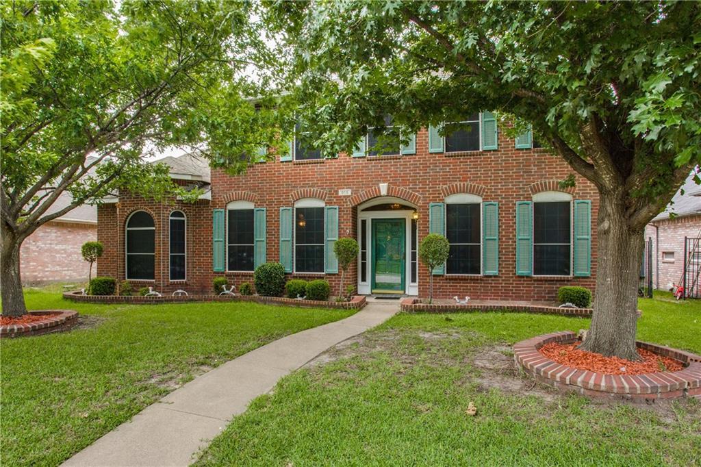 915 Sumner Drive - Photo 1