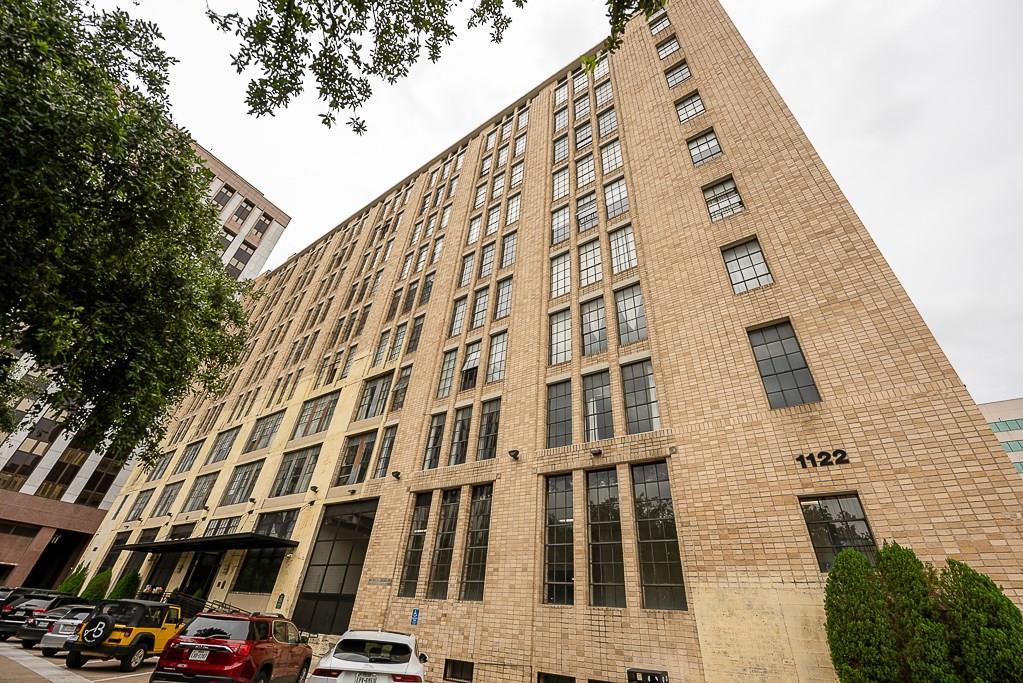 1122 Jackson Street - Photo 1