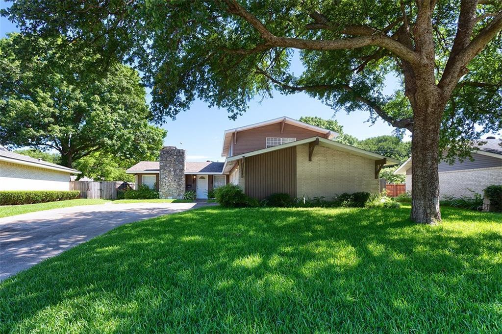 902 Pinecrest Drive - Photo 1
