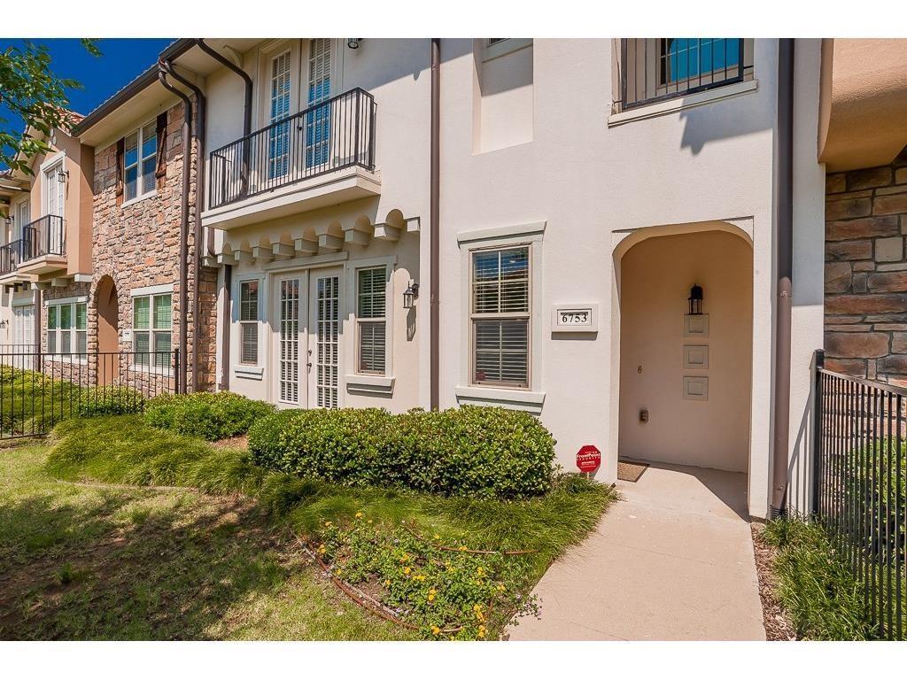 6753 Cabrillo - Photo 1