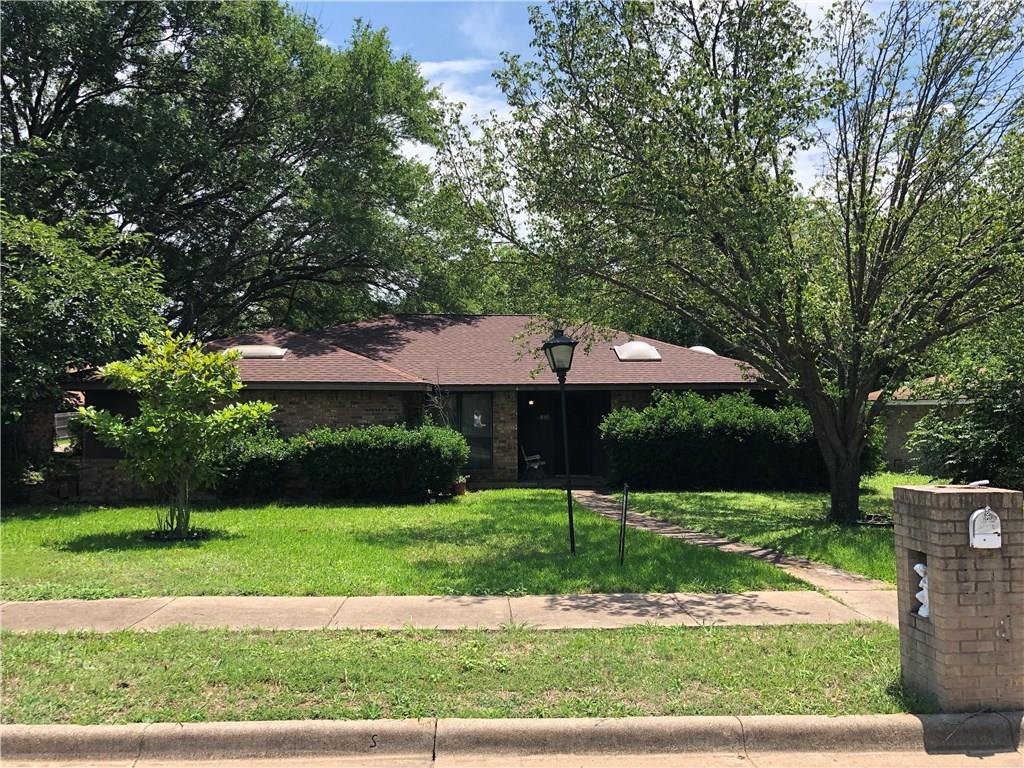 934 Waynelee Drive - Photo 1
