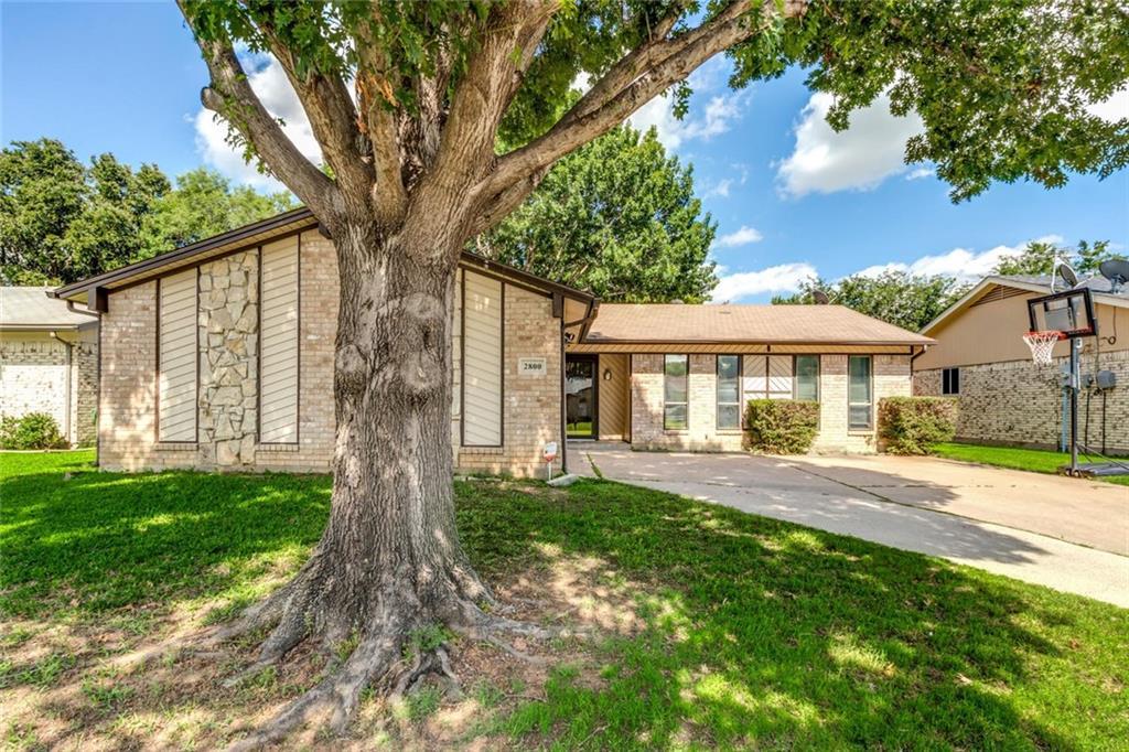 2800 Riverlake Court - Photo 1