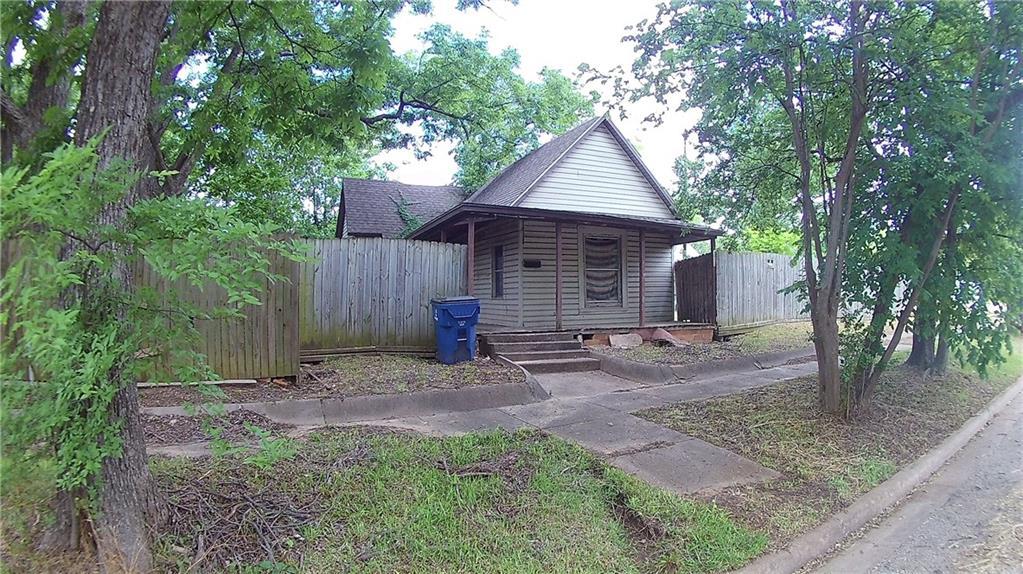 1013 Burnett - Photo 1