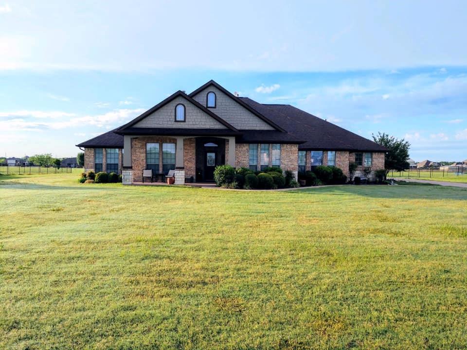 631 Alexander Lane - Photo 1