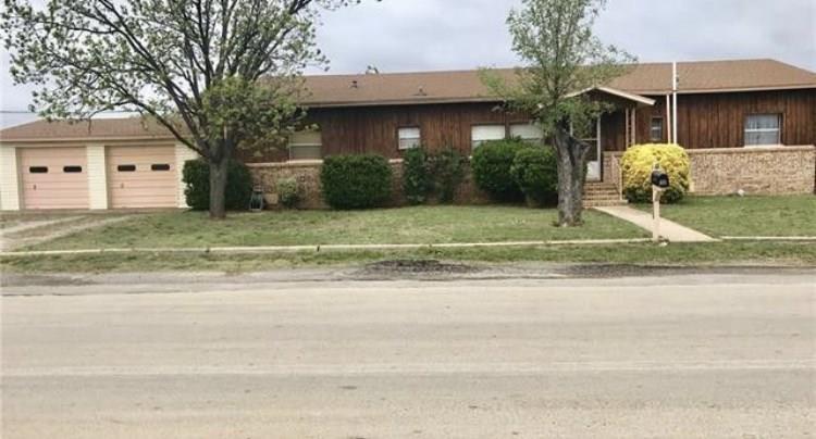 615 Harvey Street - Photo 1