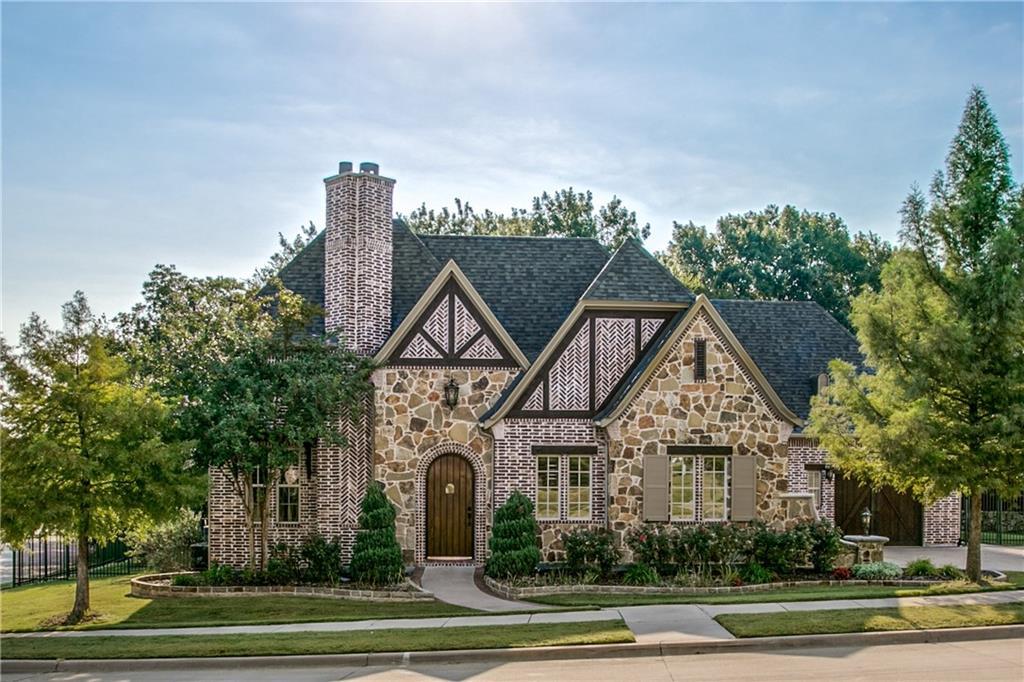 400 Yosemite Drive - Photo 1
