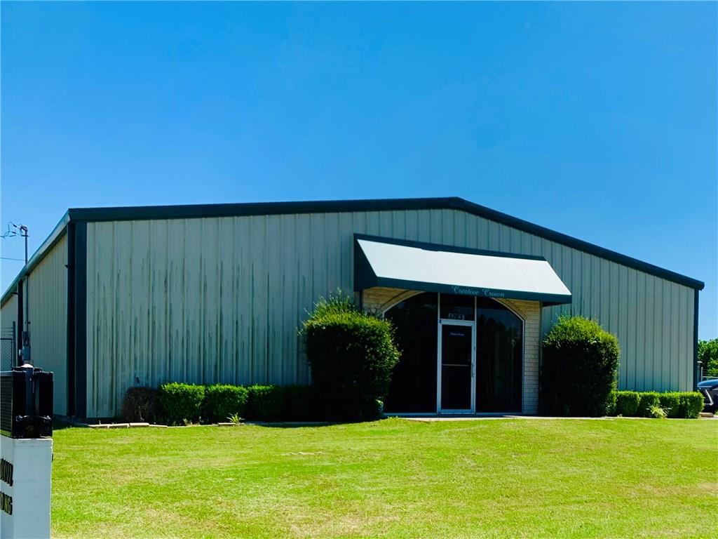 1265 Kilpatrick Street - Photo 1