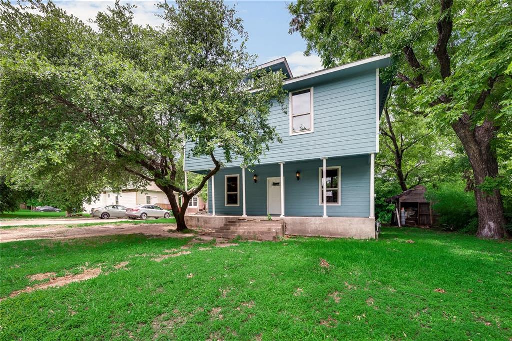 613 14th Street - Photo 1
