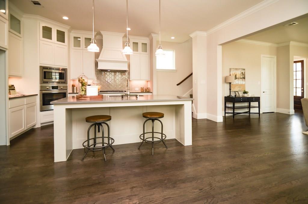 7404 Wescott Lane - Photo 1