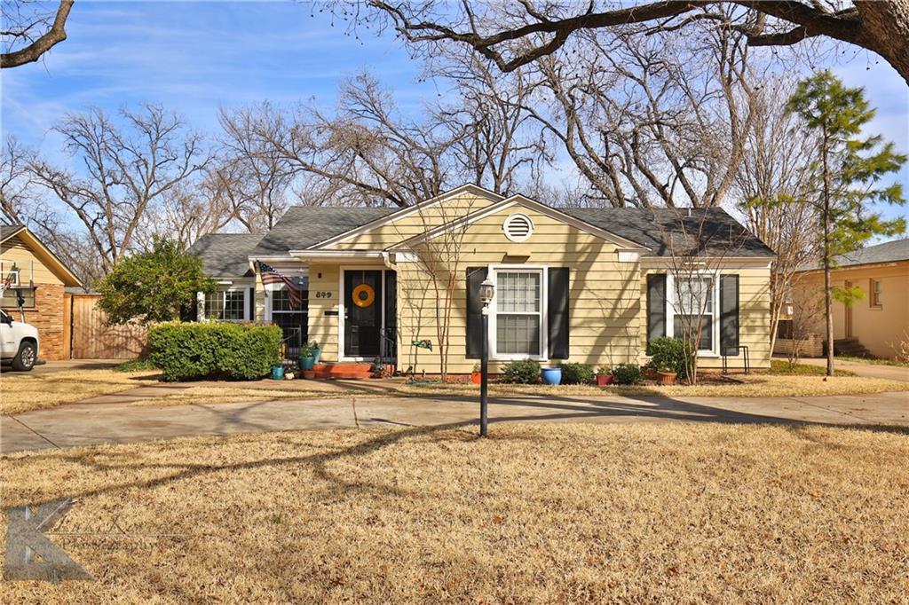 849 Elmwood Drive - Photo 1