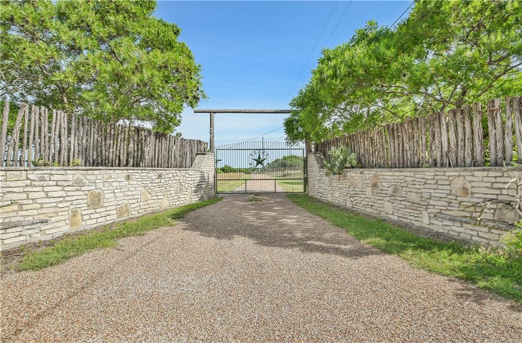 11520 Stonecrest Court - Photo 1