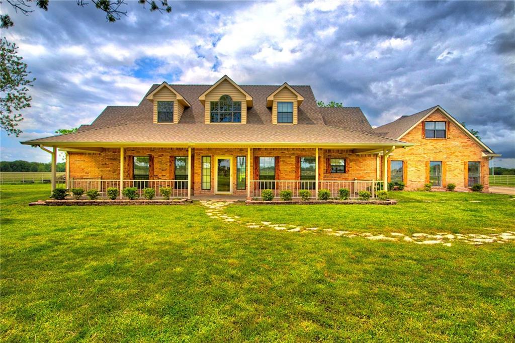 2211 County Road 3310 - Photo 1