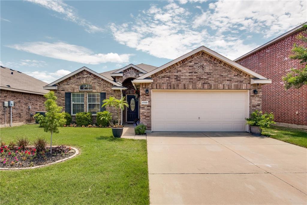1700 Quails Nest Drive - Photo 1