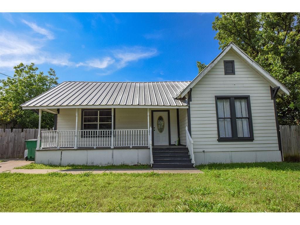1004 Hook Street - Photo 1