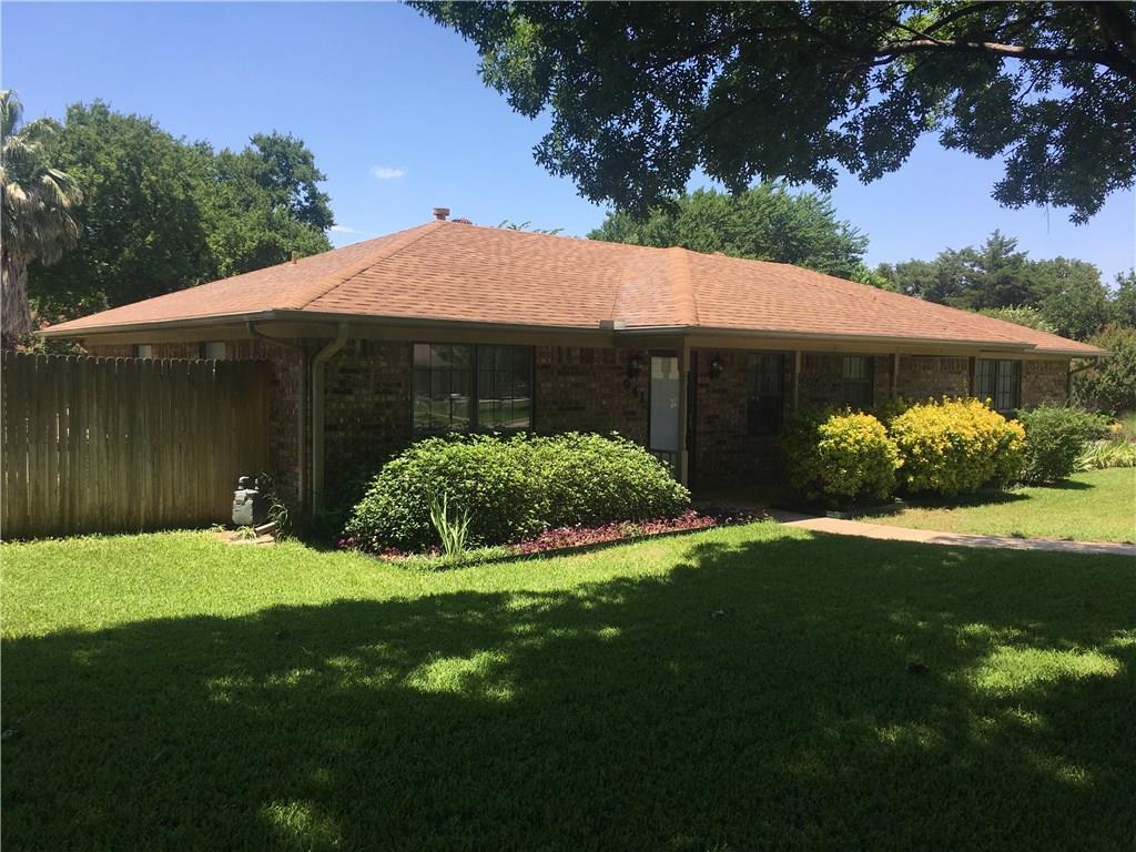 941 Kings Canyon Drive - Photo 1