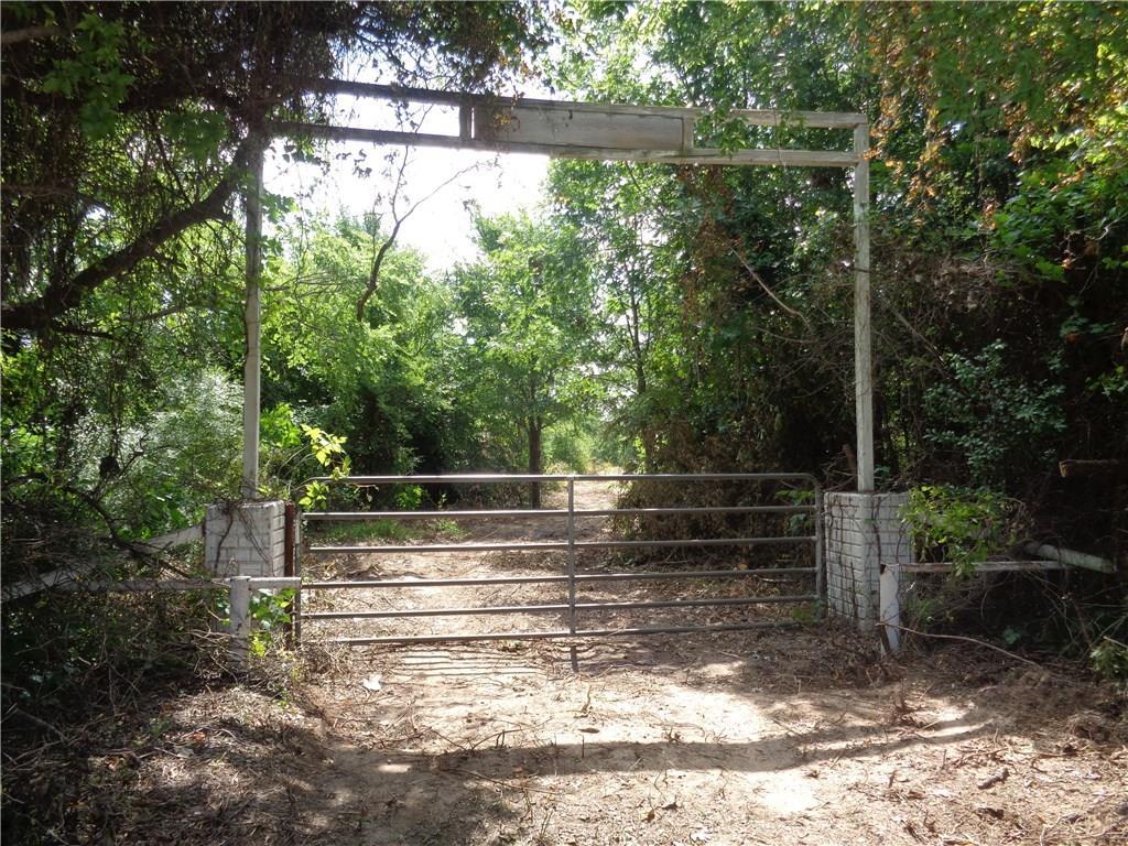 2 Garza Lane - Photo 1