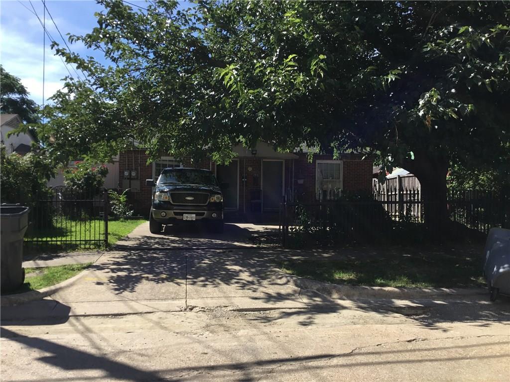 2912 Hawthorne Avenue - Photo 1