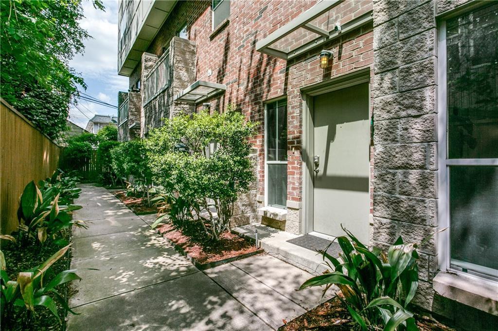 1611 Tribeca Way - Photo 1