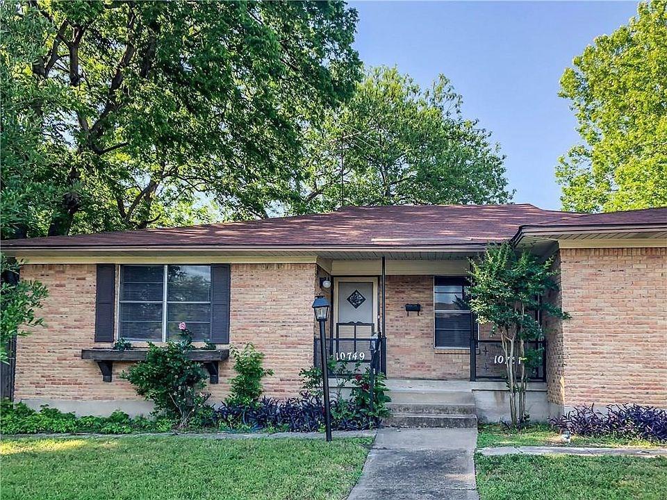 10749 Lake Gardens Drive - Photo 1